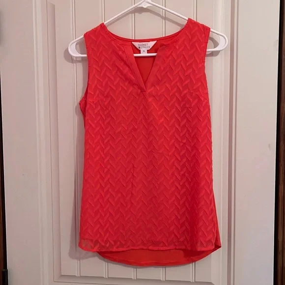 Market & Spruce top - Picture 1 of 3